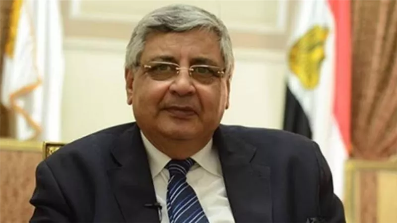 مستشار الرئيس يعدد الحالات المحظور عليها تلقي لقاح كورونا