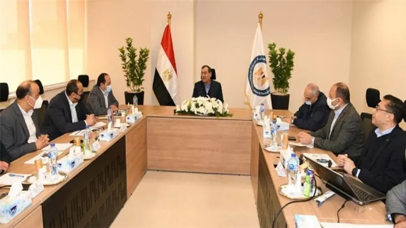 أول اجتماع بالمقر الجديد لوزارة البترول بالحي الحكومي في العاصمة الإدارية 