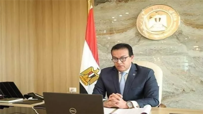 د. خالد عبدالغفار يهنئ جامعة المنصورة بيوبيلها الذهبي ومرور 50 عامًا من العطاء 