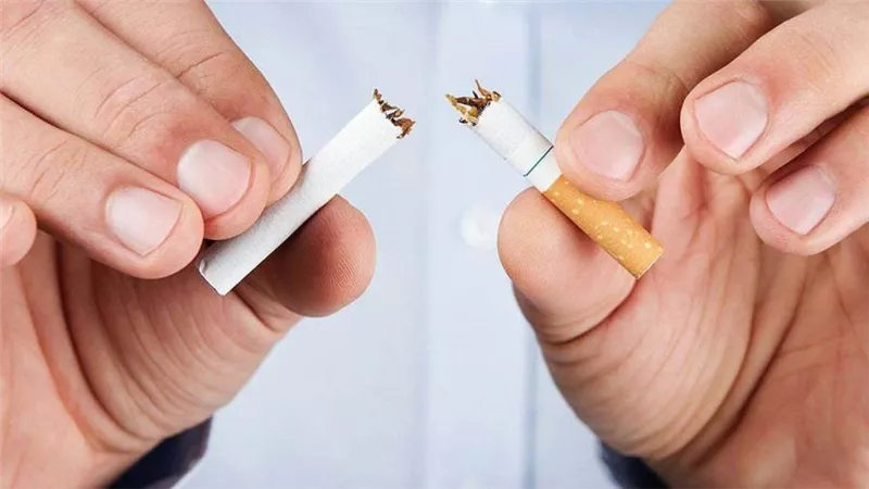 الصحة تدعو للاتصال بالخط الساخن 16805 للمساعدة فى الإقلاع عن التدخين