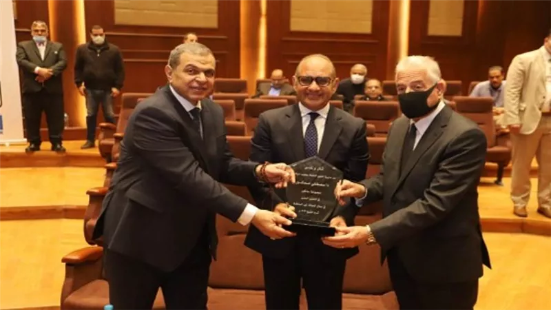 بالإنفوجراف | القوى العاملة في أسبوع.. توفير 6703 فرصة عمل بـ 18 محافظة