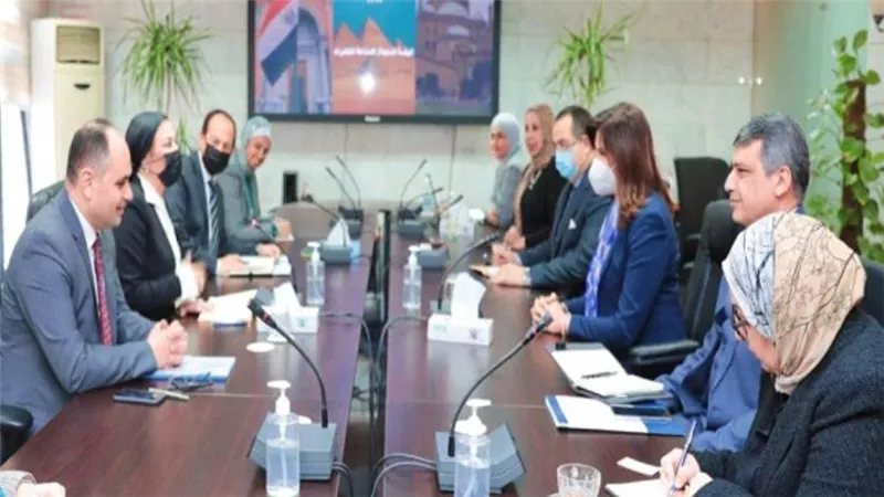 وزيرتا البيئة والهجرة تعقدان اجتماعا تنسيقيا استعدادا لمؤتمر 