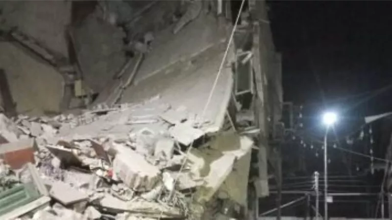 انهيار منزل من طابقين فى الشرقية وإصابة ربة منزل