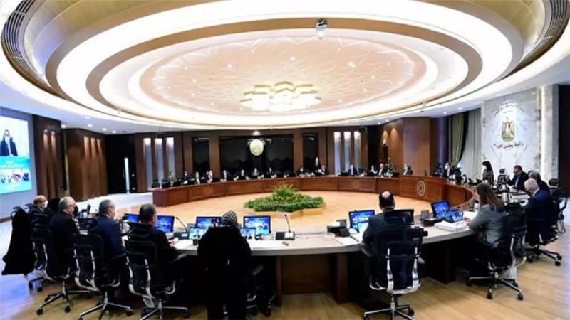 مدبولي يوجه الوزراء بضرورة التواجد بشكل تدريجي في مقار الوزارات بالعاصمة الإدارية (صور)