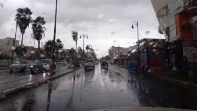 أمطار بدءًا من الغد.. تعرف على حالة الطقس في مصر (فيديو)