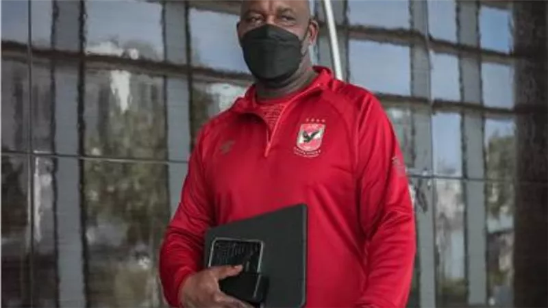 موسيماني يعلن تشكيل الرسمي الأهلي لمباراة الهلال