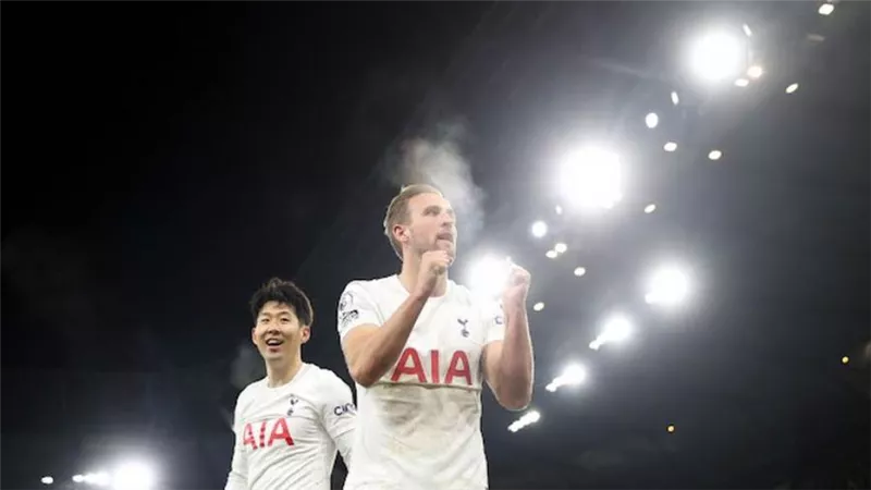 توتنهام يفوز على مانشستر سيتي 3-2 بالدوري الإنجليزي 