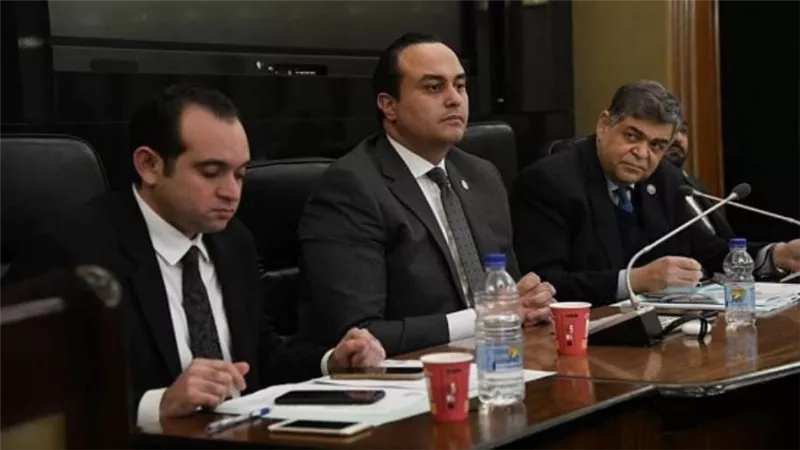 رئيس هيئة الرعاية الصحية يستعرض إنجازات الهيئة بمنظومة التأمين الصحي الشامل لعام 2021 (صور)