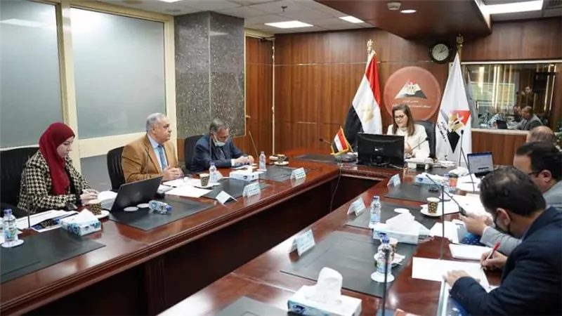 وزيرا التخطيط والاتصالات يناقشا الخطة الاستثمارية لوزارة الاتصالات للعام المالي 2022/2023