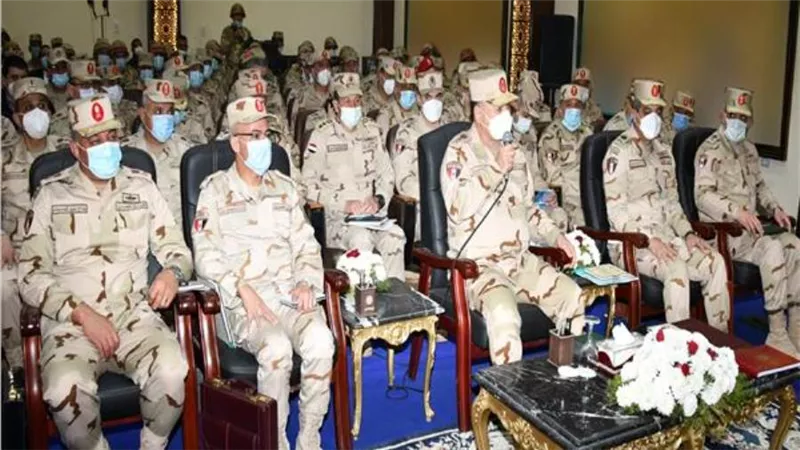 رئيس الأركان يشهد المرحلة الرئيسية لمشروع مراكز القيادة الخارجي «إعصار 63» 