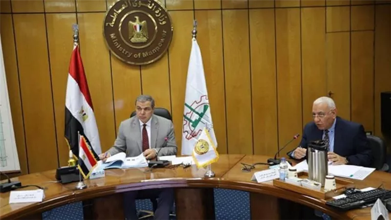 القوى العاملة: صرف 2 مليار و62 مليون جنيه للمنشآت المتعثرة بالسياحة (صور)