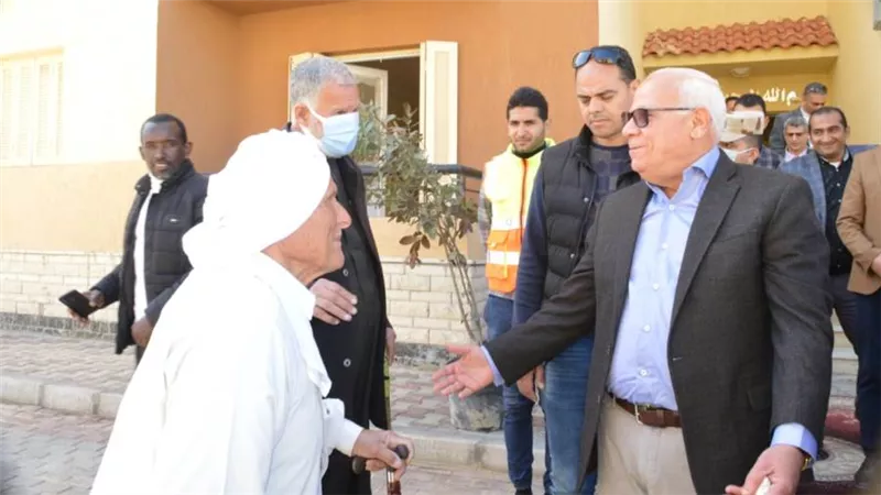 محافظ بورسعيد يتفقد مشروع الاسكان بمدينة بورسعيد الجديدة