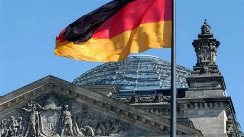 ألمانيا توافق على إمداد أوكرانيا بـ 2700 صاروخ مضاد للطائرات.. تفاصيل