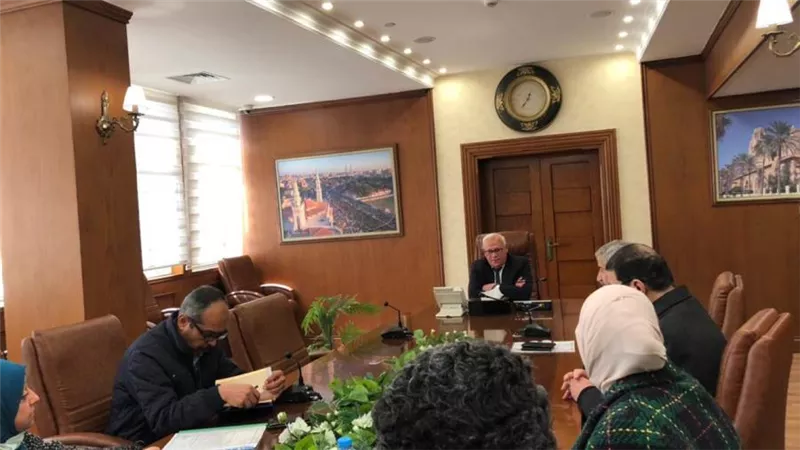 محافظ بورسعيد يناقش رؤية تطوير متحف النصر بالمحافظة