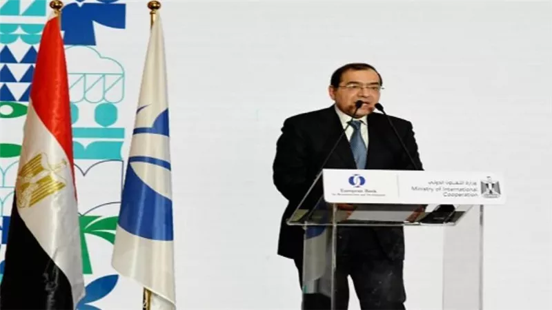 وزير البترول : الغاز الطبيعي نقطة انطلاق نحو تحول الطاقة وخفض الانبعاثات (صور)