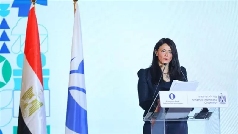 مصر تطلق الاستراتيجية القُطْرية المشتركة مع البنك الأوروبي لإعادة الإعمار والتنمية 2022-2027 (صور)