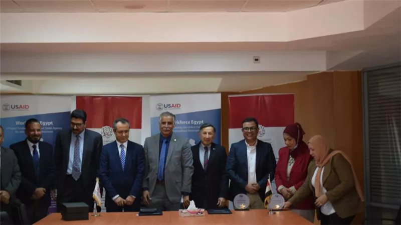 أكاديمية المعلمين ومشروع قوى عاملة مصر يطلقان معايير جديدة للبرامج التدريبية