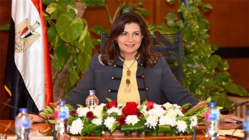 وزيرة الهجرة تعقد اجتماعًا مع ممثلي الوزارات والهيئات المشاركة بـ 