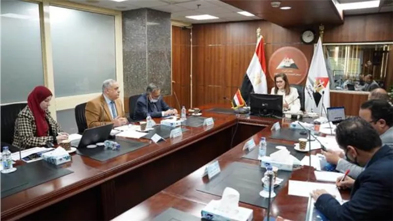 وزيرة التخطيط تعقد عدة اجتماعات لمناقشة إعداد خطة 2022/2023 