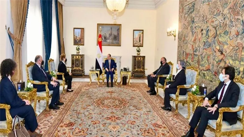 عاجل | السيسي يستقبل السكرتير التنفيذي لاتفاقية الأمم المتحدة الإطارية بشأن تغير المناخ (صور)
