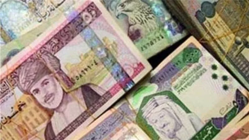 استقرار أسعار العملات العربية في منتصف تعاملات السبت 12 مارس 