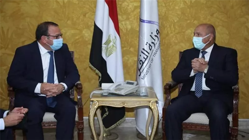 وزير النقل يجتمع مع تحالف فينسي الفرنسية لمتابعة معدلات تنفيذ المرحلة الثالثة للخط الثالث للمترو (صور)