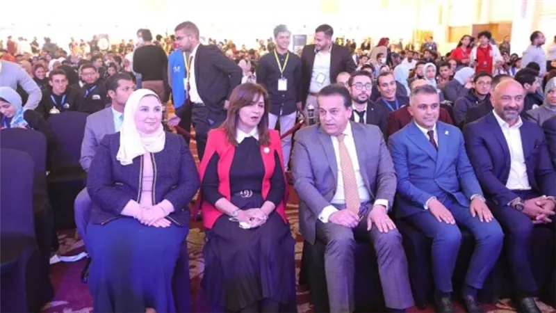 د. خالد عبد الغفار يشهد ختام فاعليات مسابقة الأنشطة الطلابية لمؤسسة 