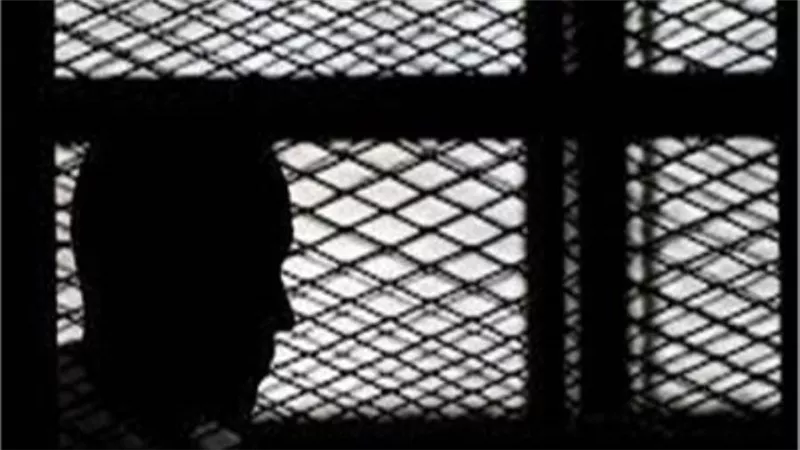 الحبس 3 سنوات لشاب وفتاة كونا تشكيلا عصابيا للابتزاز الإلكتروني