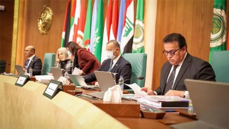 د. خالد عبد الغفار يؤكد أهمية توحيد الجهود لتحقيق الاكتفاء الذاتي من اللقاحات المضادة لكورونا (صور)