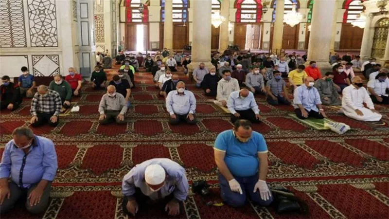 عاجل | الحكومة تنفي إقامة صلاة التراويح هذا العام دون ضوابط محددة