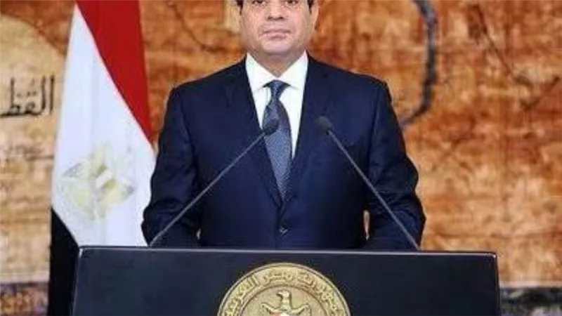 السيسي يهنىء ولي عهد أبو ظبي بحلول شهر رمضان المعظم
