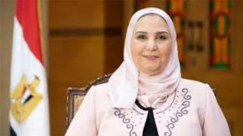 وزيرة التضامن توجه بسرعة إنقاذ 3 مواطنين بلا مأوى