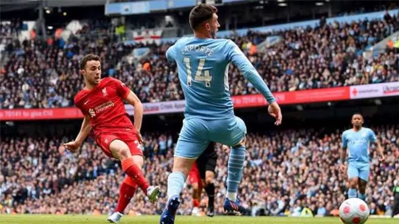 صلاح يصنع في تعادل ليفربول أمام مانسيتر سيتي ٢_٢ بالدوري الإنجليزي