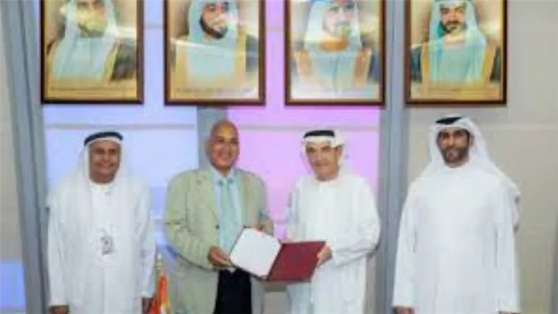 الإمارات تكرم باحثًا مصريًا فاز بمسابقة البحث العلمي على مستوى الجامعات العربية