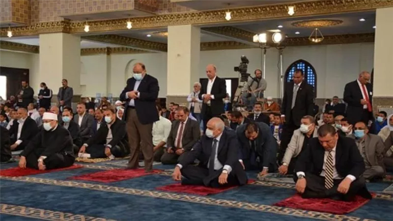 وزيرا التنمية المحلية والأوقاف ومفتي الجمهورية ومحافظ الجيزة يفتتحون مسجد السيدة خديجة بنت خويلد بأكتوبر (صور)