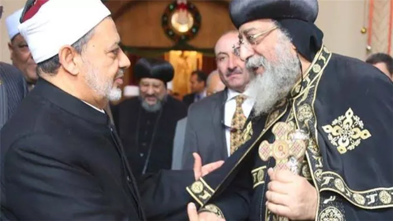 شيخ الأزهر يهنىء البابا تواضروس بعيد القيامة