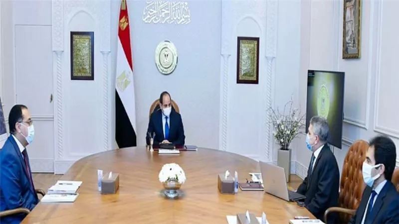 عاجل | الرئيس السيسي يوجه بالاستمرار في مشروعات تطوير قناة السويس