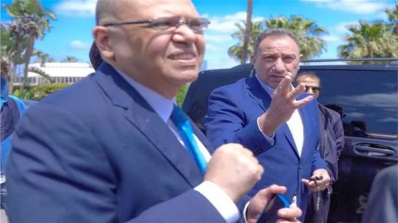 سفير مصر بالمغرب يستقبل بعثة الأهلي برئاسة محمود الخطيب