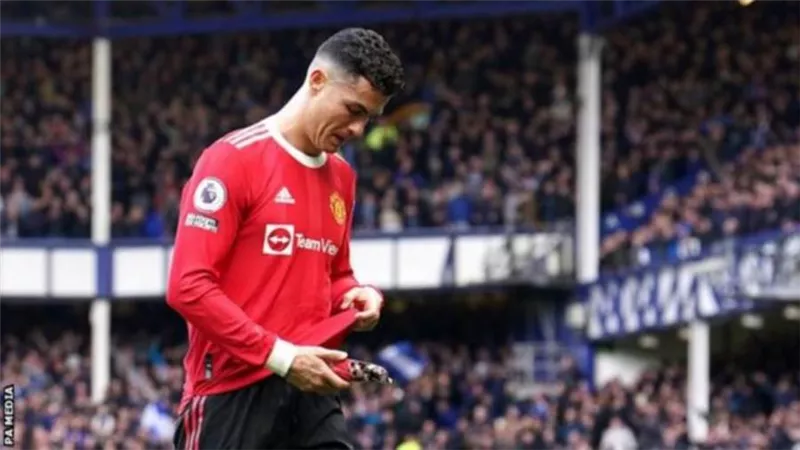 غياب رونالدو..  تشكيل مانشستر يونايتد أمام ليفربول في الدوري الإنجليزي