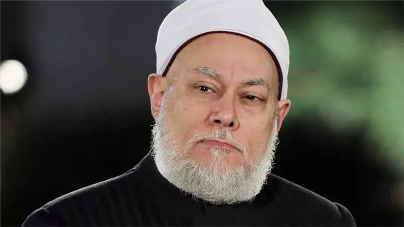 علي جمعة: الأسرة نواة المجتمع وتدفع الانتماء للوطن | فيديو