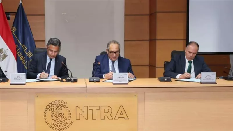 بروتوكول تعاون بين الاتصالات ومجمع الإصدارات المؤمنة والبريد بشأن كارت المواطن الموحد