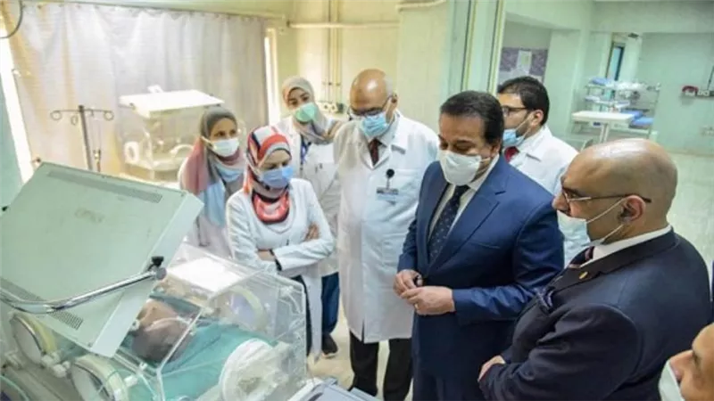 د. خالد عبد الغفار يتفقد مستشفى مدينة نصر للتأمين الصحي (صور)