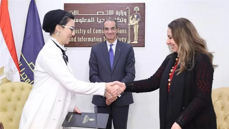 وزير الاتصالات يشهد توقيع بــروتــوكــول تعاون لتنفيذ 