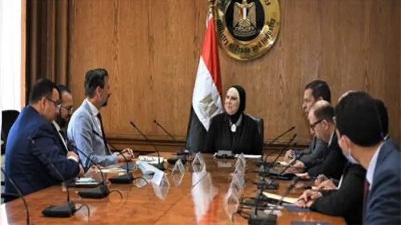 نيفين جامع: نمتلك جميع المقومات لنصبح مركزاً إقليمياً لصناعة السيارات