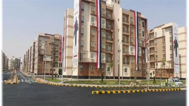 وزير الإسكان يتابع الموقف التنفيذي للمشروعات المختلفة بمدينة بدر (صور)
