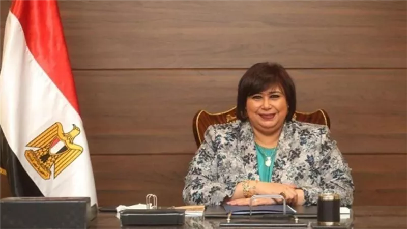 وزيرة الثقافة تعتمد برنامج الاحتفال بعيد الفطر المبارك