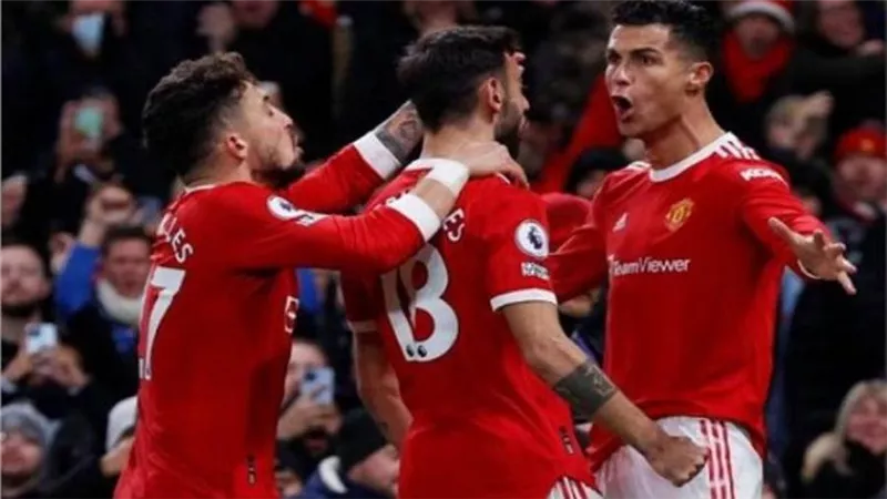 رونالدو يقود هجوم مانشستر يونايتد ضد برينتفورد في الدوري الإنجليزي