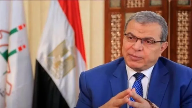 القوى العاملة في أسبوع.. إصدار 367 ألف وثيقة تأمين على الحياة للعمالة غير المنتظمة