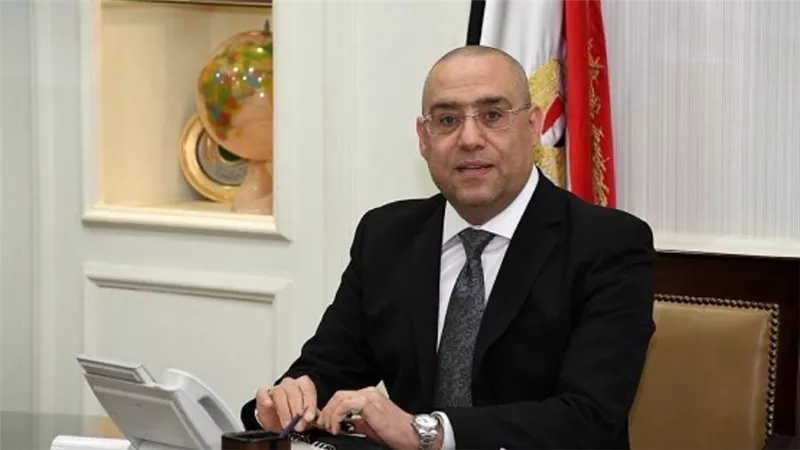 وزير الإسكان يُصدر 5 قرارات لإزالة مخالفات البناء بالقرى السياحية في الساحل الشمالي الغربي