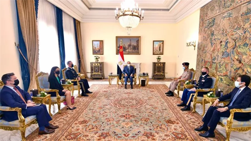 السيسي يشدد على أهمية التعاون العسكري بين مصر والولايات المتحدة